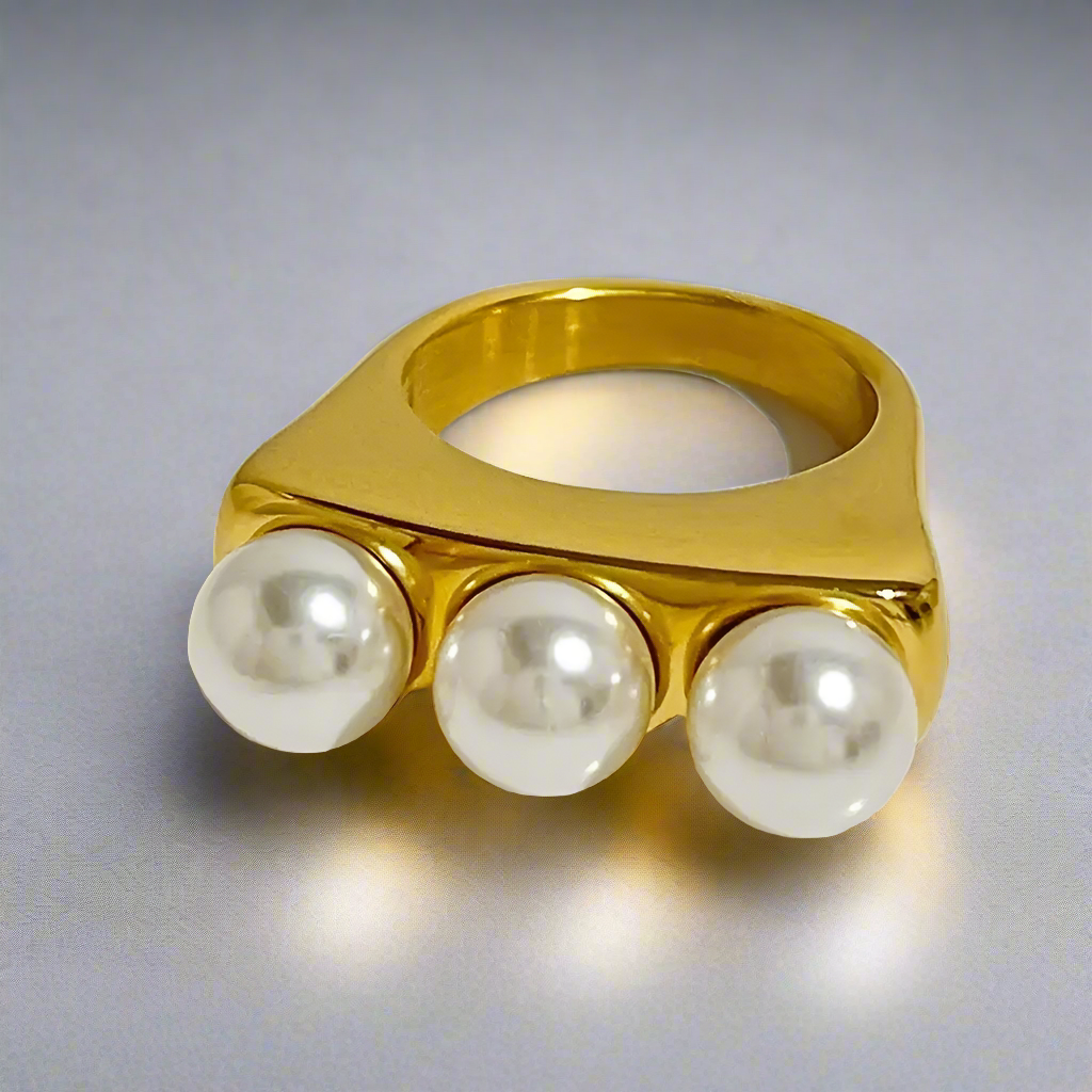 3 Pearls Ring