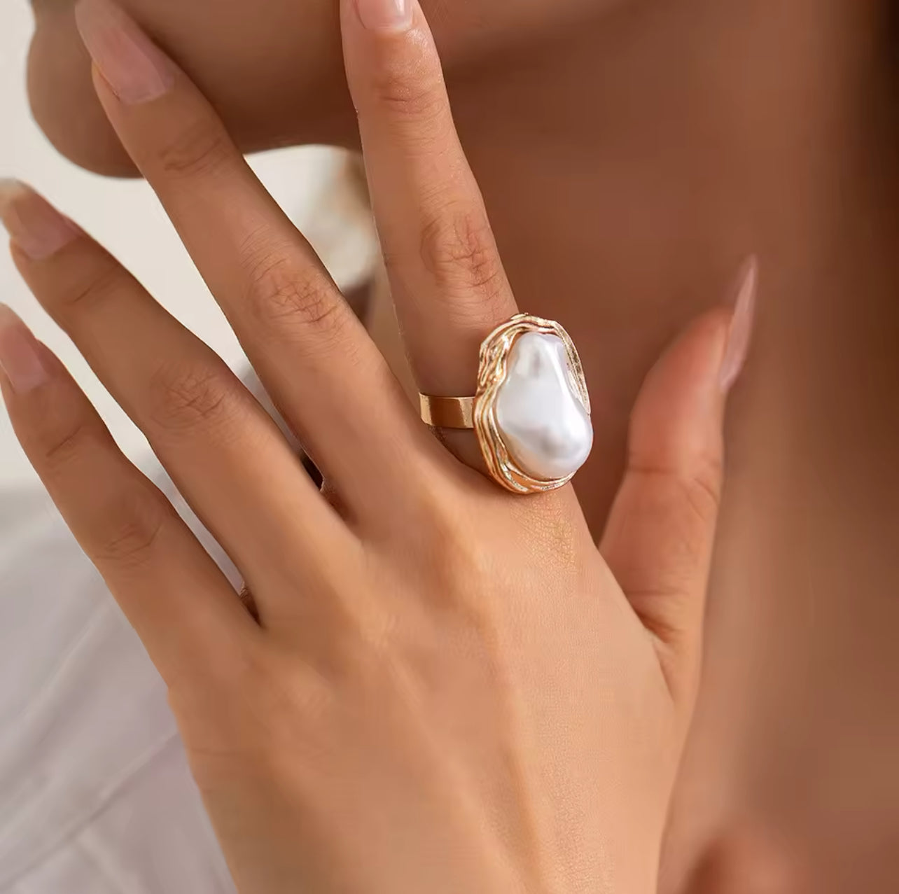 Aster Pearl Ring