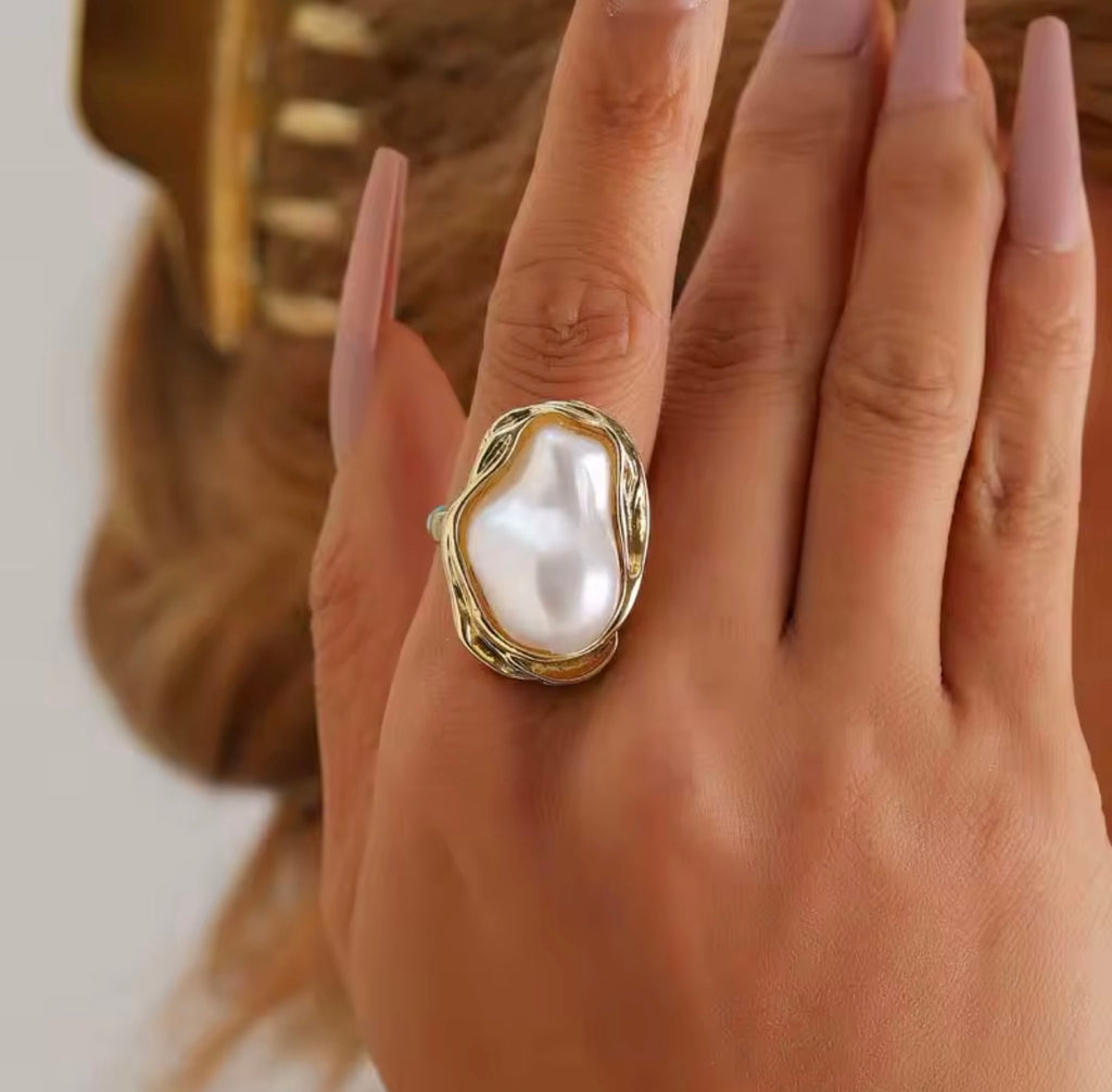 Pearl Baroque Ring