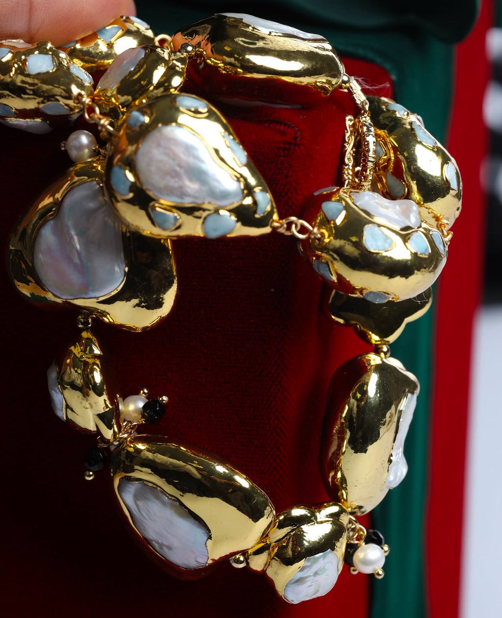 Isla Pearls Bracelet