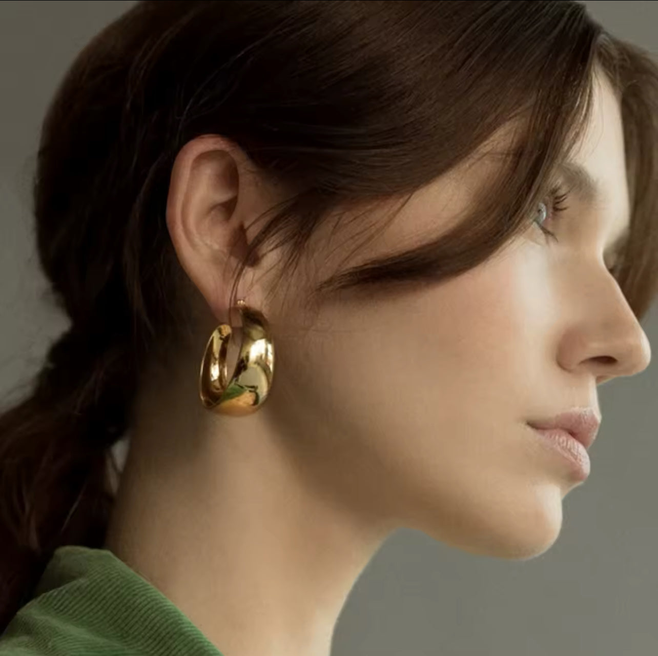 Glossy Hoops