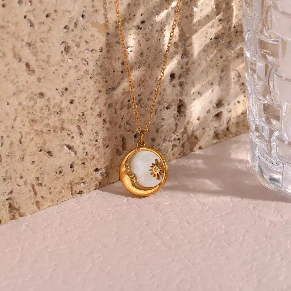 Luna Pearl